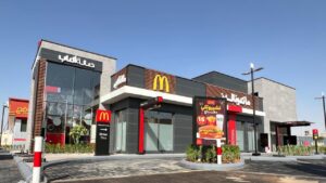 أرضيات سيراميك جديدة ضمن مشروع تجاري